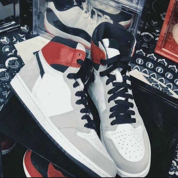 

new 1 high light smoke grey white black varsity red 1s men basketball shoes sport trainers sneakers 36-45b9ju