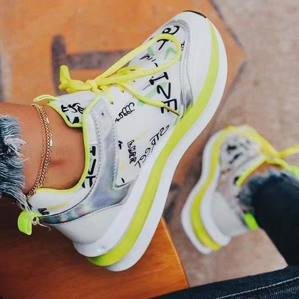 

2021 autumn new casual lace up round head large candy color low couple sports shoes running