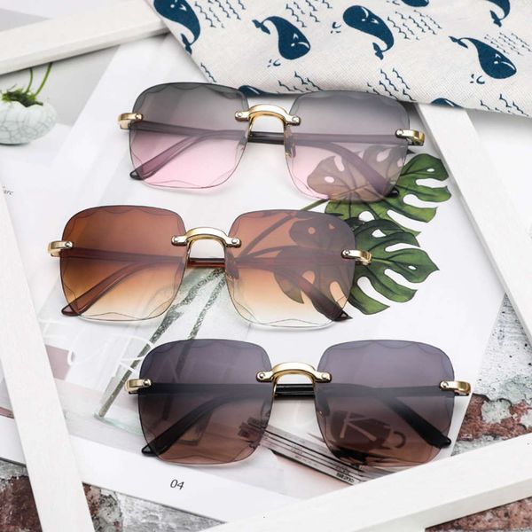 

round face square drive, eye, korean, tiktok, red, sunglasses, women, anti ultraviolet, Silver