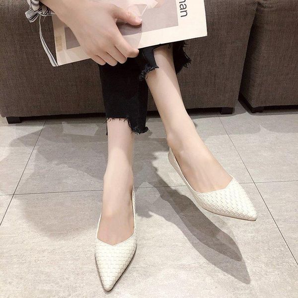 

women's shoes korean version of low heel crocodile design for slim and comfortable work high heels women dress, Black