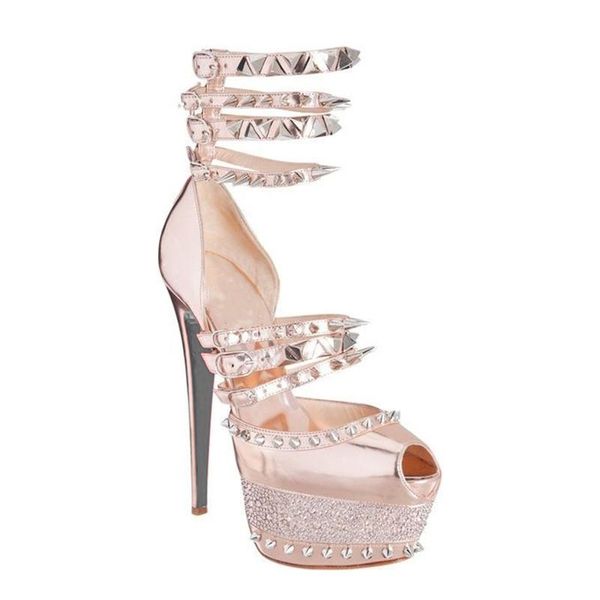 

the sandals are beautiful and elegant, Black