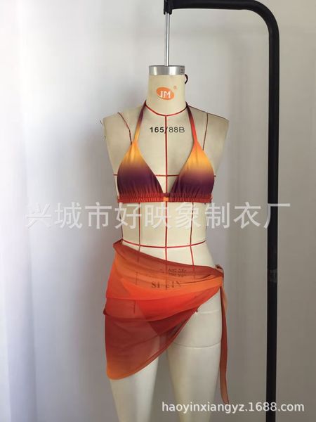 

entity 2021 gradient small three piece swimsuit, Red;black