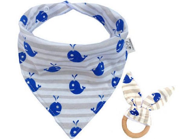 

2021 5sets baby cotton triangle bib burp & teethers set bandana kerchief infant saliva bibs pinafore apron wooden chews teeth practice toys