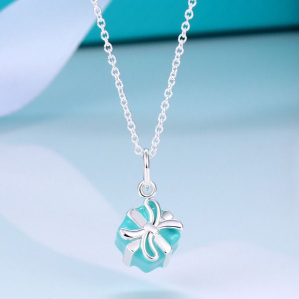

factory outlet brand necklace love key female t gift box peach heart bow pearl pendant clavicle chain silver fashion jewelry blue s q08
