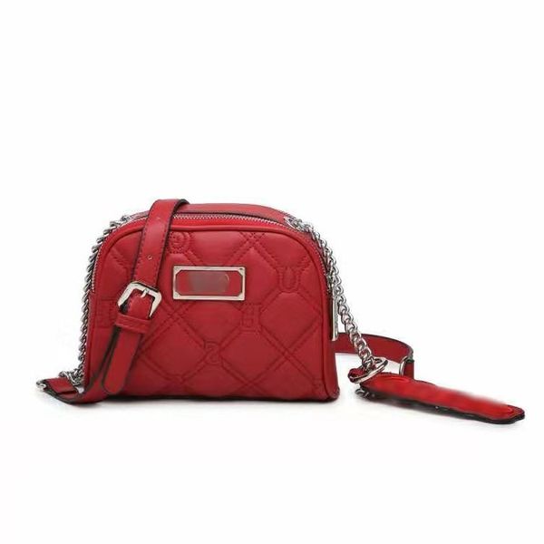 

2021 new guss bag small sachet embroidered lingge pendant women's chain diagonal cross