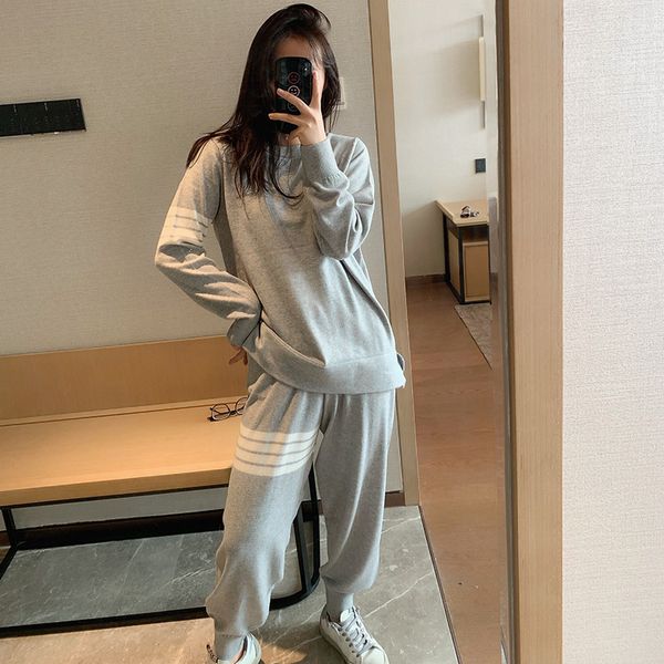 

men's and women's tb net red snake same pullover crew neck sweater leggings wool knitted bottomed sweater fashion suit, White