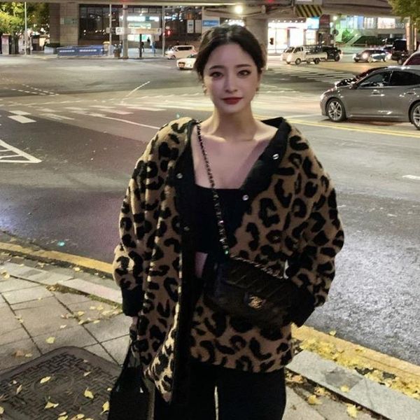 

south korea east gate autumn winter 2021 leopard print lamb wool thickened with cotton minority design feeling women's tracksuits, Gray