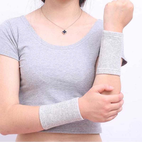 

factory price elastic winding compression breathable wrist support belt, Black;red