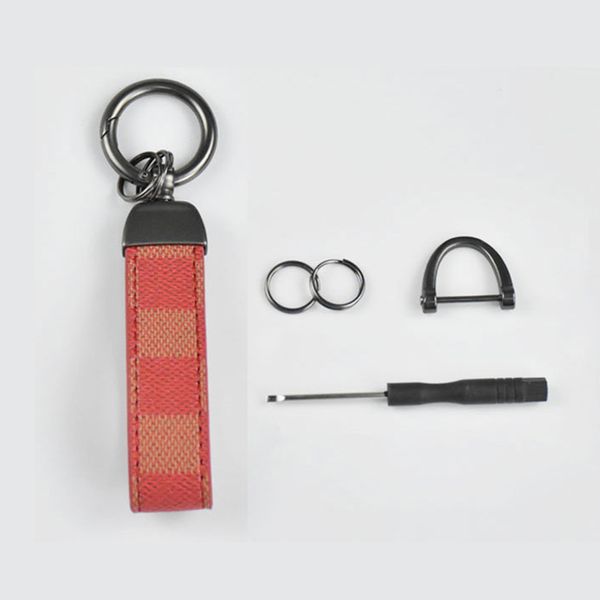 

car leather keychain luxury square pattern auto keychains leather circle buckle car waist key chain keyholder, Slivery;golden