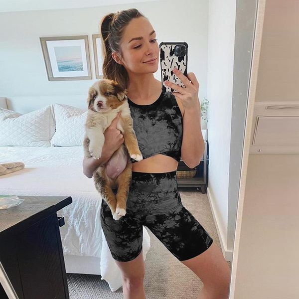 

two piece set 2021 summer wear printed vest t-shirt + capris hip lifting leggings yoga fitness suit jogger women's outfit