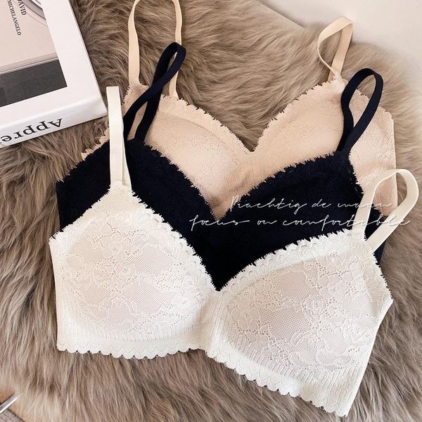 

bras only a bra, 3 colors seamless comfortable lingerie women bralette one-piece pad wire small brassiere, Red;black