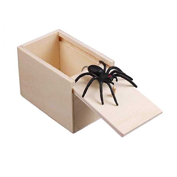 

wooden prank spider scare box prank toy april fools day spoof funny scare small wooden box home office scare toy funny gift #w