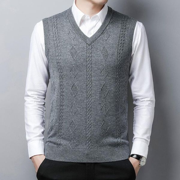 

men's vests arrival 2021 man sweater vest male sleeveless wool v-neck argyle patterns knit, Black;white