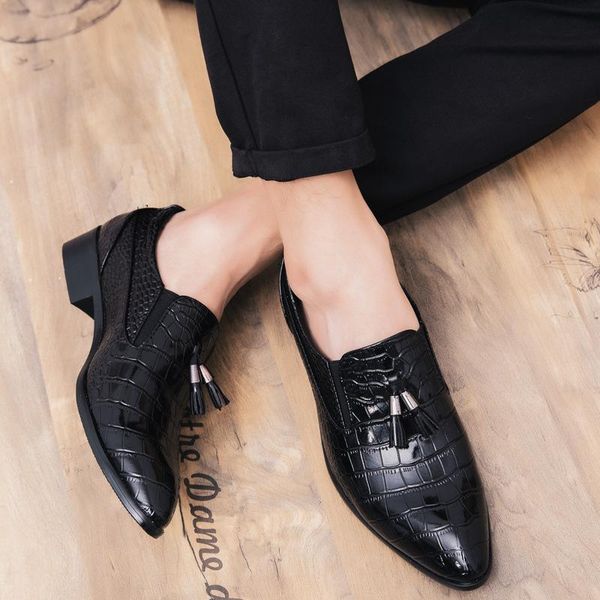 

dress shoes man tassel loafers leather business suit pointed toe formal oxfords wedding shoe moccasins for men 833, Black