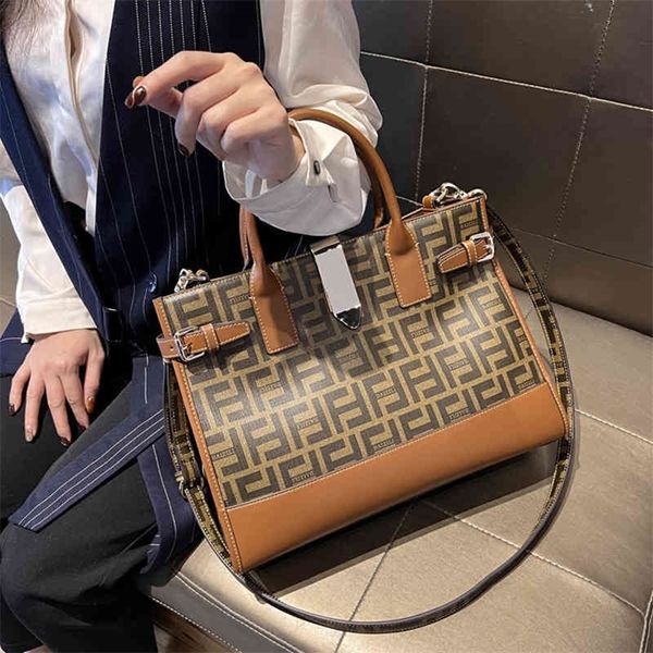 

70% off deals online hong kong leather women's bag 2022 new fashion high-capacity commuter briefcase versatile one shoulder handbag