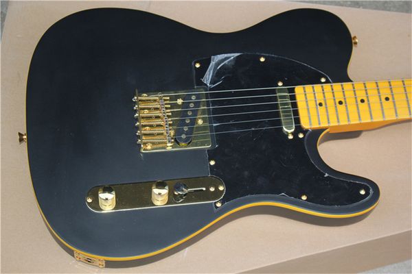 

6 strings matte black electric guitar with gold hardware,maple fretboard