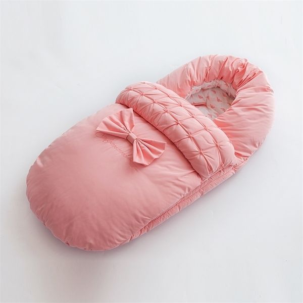 

high-quality baby sleeping bag born thickened blanket envelope bow outer winter warm stroller wrap 211023