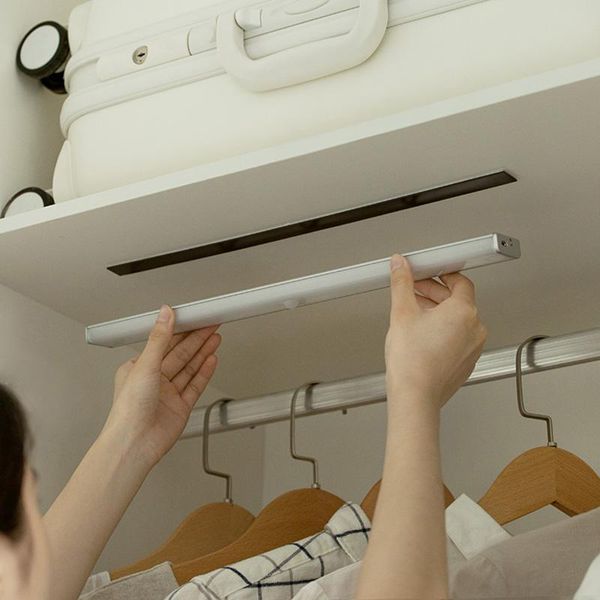 

wireless led cabinet lights motion sensor night light with magnetic strip hanw88