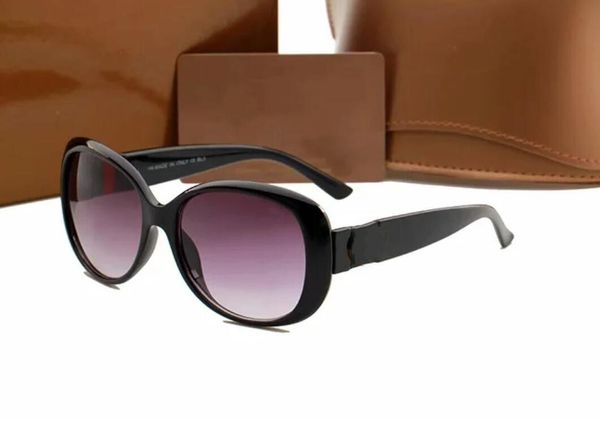 22102 occhiali da sole da uomo dal design classico Moda cornice ovale Rivestimento UV400 Lenti in fibra di carbonio Gambe stile estivo Occhiali con scatola