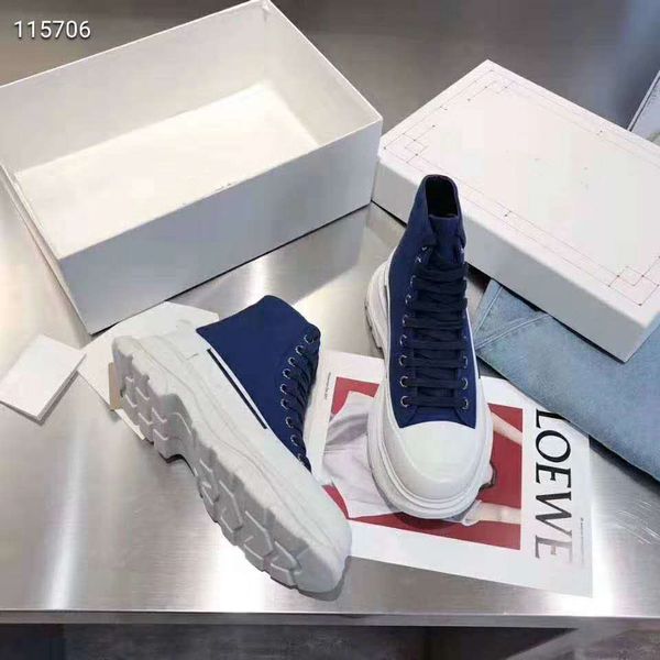 

lovers shoes style in spring 2021 women luxurys designers sneakers fashion metal buckle beautiful and comfortable gym, Black