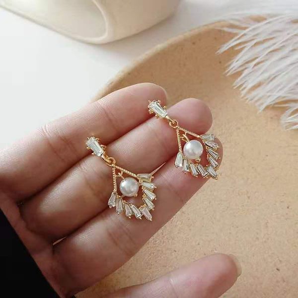 

v-shaped zircon letter shape wild earrings universal design temperament high-end dangle & chandelier, Silver