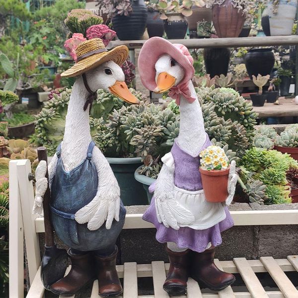 

duck ornaments resin artificial garden sculpture animal statue couple decoration simulation pond decor landscape crafts decorative objects &