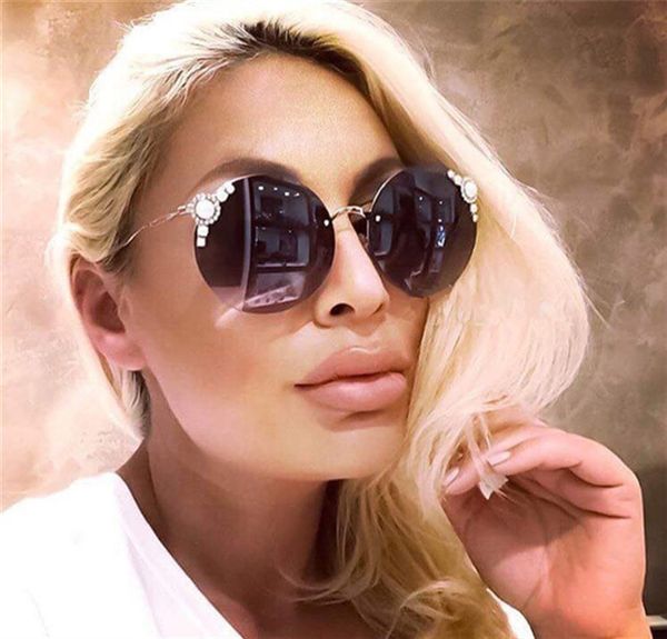 

wholesale new round necked sunglasses in winter 70% off outlet online sale, White;black