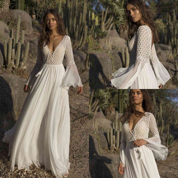 

2021 boho wedding dress deep v neck long sleeve crystal beaded a line floor length bohemian beach wedding vestido de noiva, White