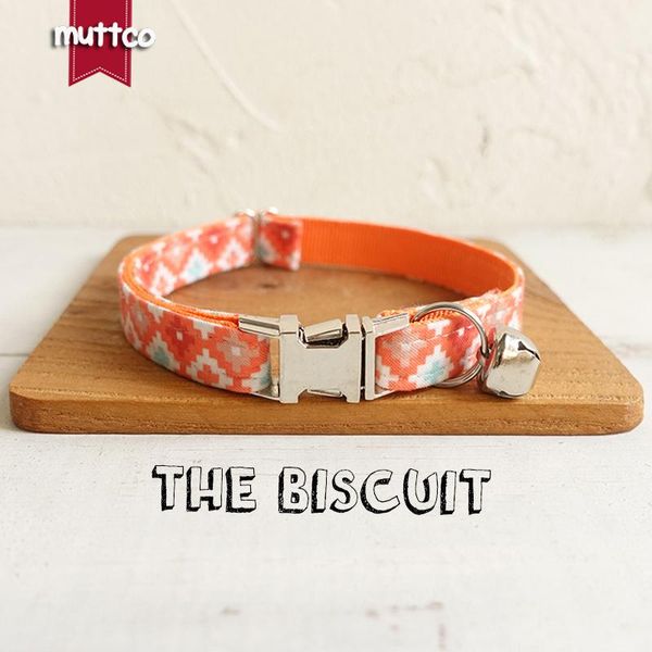 

cat collars & leads 10pcs/lot muttco retailing handmade particular sweet collar the biscuit fashionable glossy 2 sizes ucc065