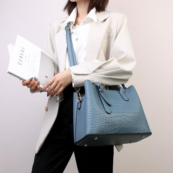 

evening bags large-capacity handbag women's 2021 summer and autumn messenger bag fashion multi-layer shoulder