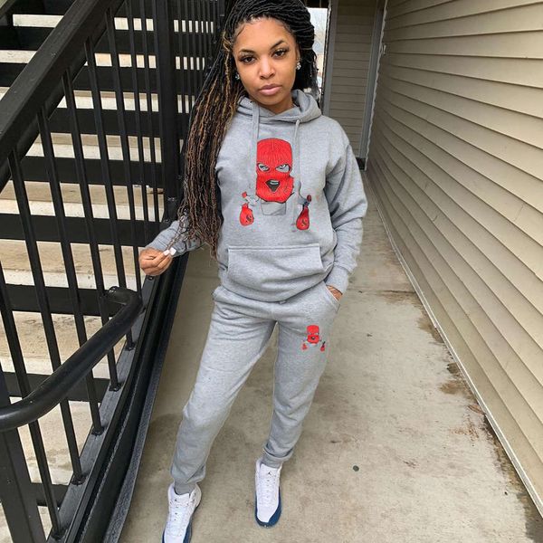 

2020 women's nightclub cartoon sweater sports two piece suit, White