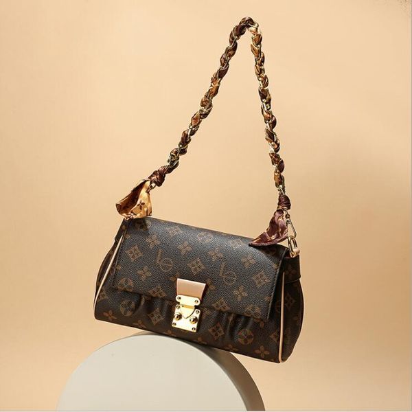 

2021 new women fashion luxurious old flower bag shoulder pack cross body clutch classic retro famous brand package, Black;red