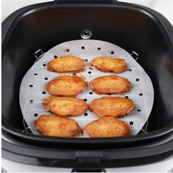 Pe￧as de cozinha de 100pc/bolsa FORￇAS AR Air Fryer Steamer Liners Pap￩is de madeira perfurados premium utens￭lios de cozinha de cesto n￣o-fumegante para cozinha 20220108 Q2