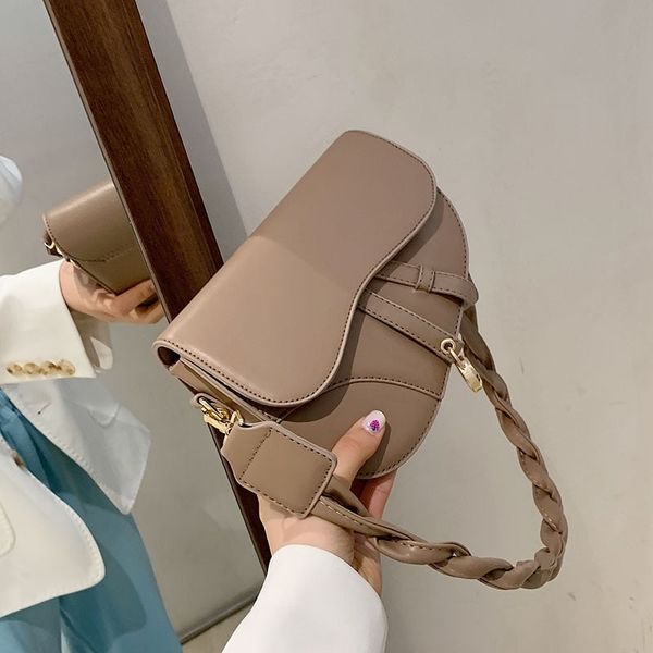 

design bag female new fashion one shoulder armpit gas messenger saddle bag handbags