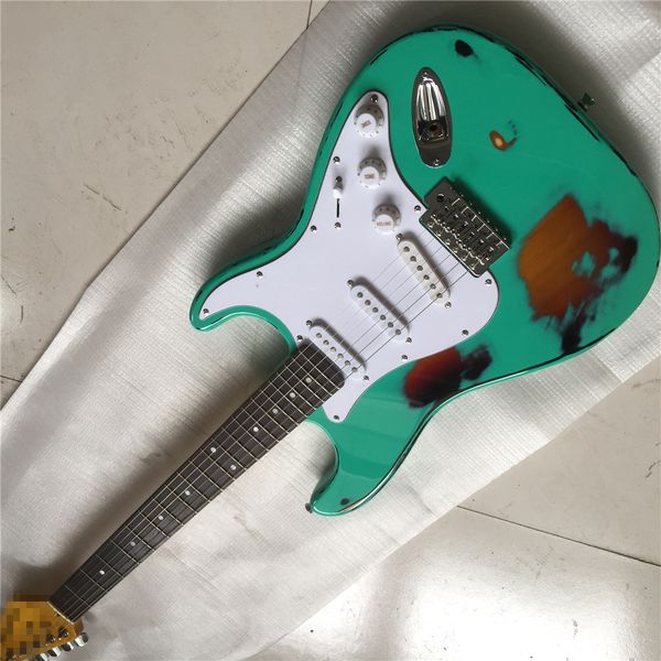 

relic- guitar, style,alder body with maple neck,custom st electric guitar