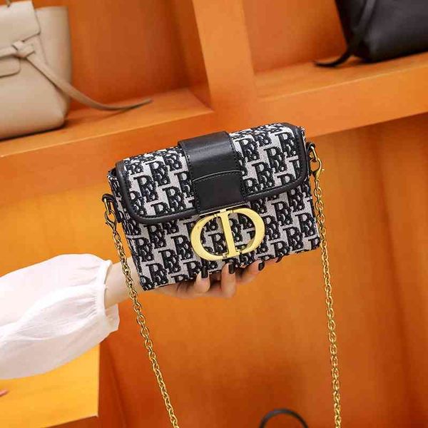 

design bag female and winter new canvas flower single shoulder messenger square embroidered montaigne bag handbags
