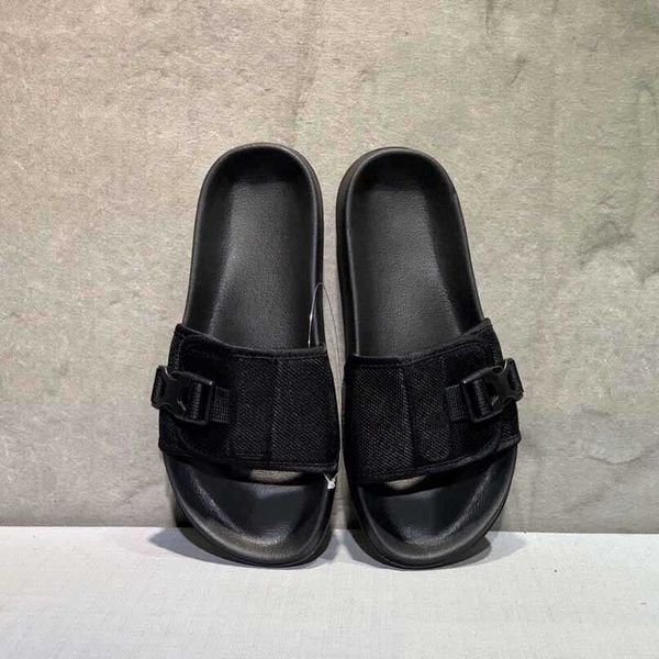 

men's and women's slippers sandals designer design slippery summer fashion comfortable personality outdoor beach wide flat flip, Black