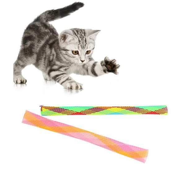 Brinquedos do gato 2pcs Tubo de mola Brinquedo Stretchable Chattat Chew Chout Pet Coil Teaser Cor Aleatória