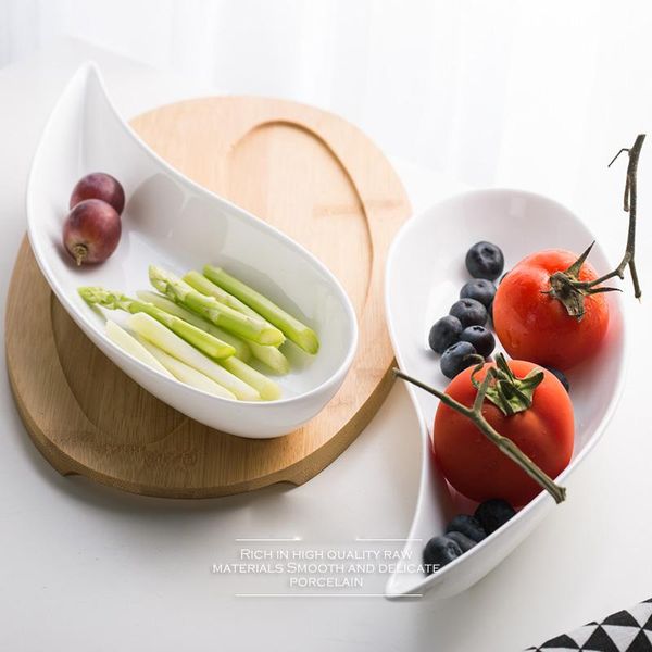 

dishes & plates rectangular round flat plate el restaurant sushi sashimi steak creative artistic conception