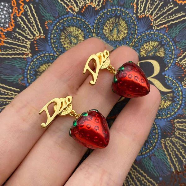 

vintage stud 14k gold red strawberry pendant earrings suitable for d letter jewelry ladies wedding, Golden;silver