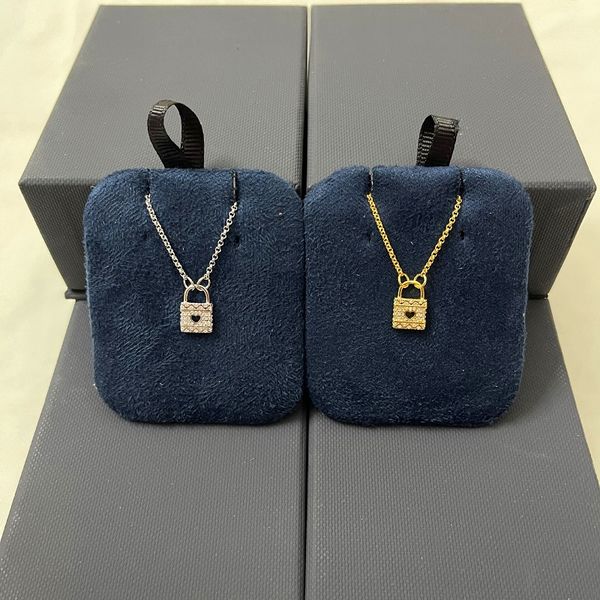 

luxury designer jewelry women necklace gold lock pendant for men elegant silver chain necklaces