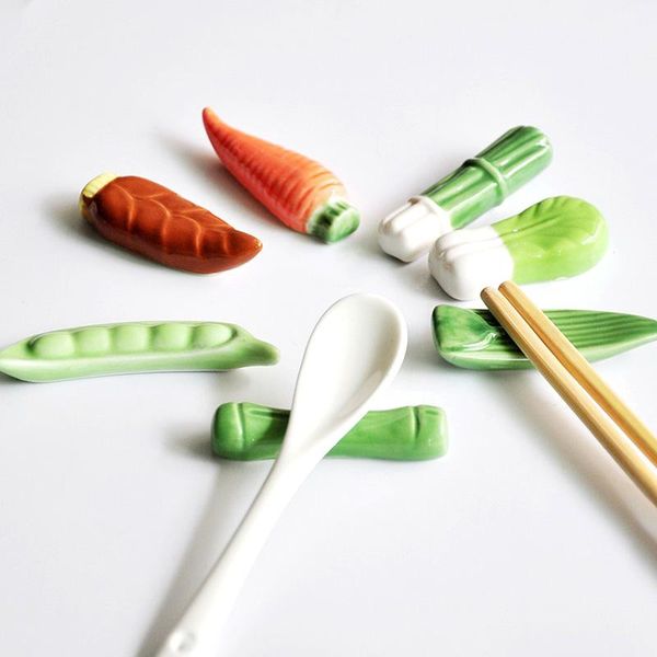 

chopsticks 2021 creative ceramic holder rack rest spoon fork stand chinese style home cutlery reusable flatware kitchen tool