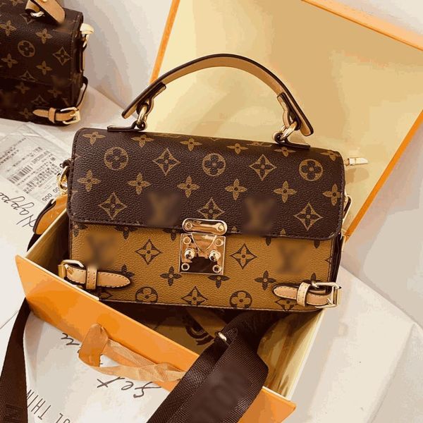 

2022 new fashion messenger crossbody bag designers handbags purses bag luxurys handbag women bags ggs louiss vuttons lvs ysls