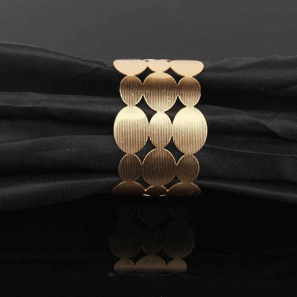 1 stück Tibetischen Europäischen Metall Gold Silber Überzogene Hohl Breite Offene Armreif Manschette Armbänder für Frauen Femme Oval Armband Schmuck B12 Q0719