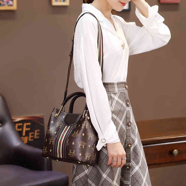 

luxury herme handbags and storage paul leather handbag women's 2021 new classic old flower bucket bag cowhide one