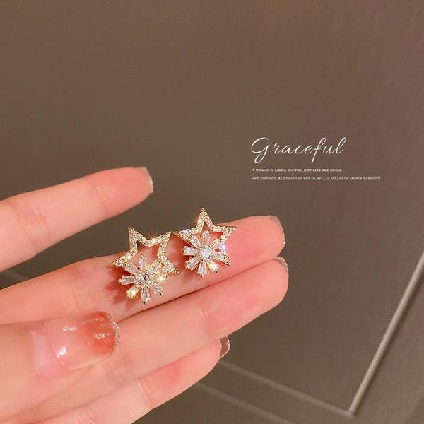 

stud korean exquisite creative can rotate zircon flower star earrings temperament fashion female jewelry accessories, Golden;silver