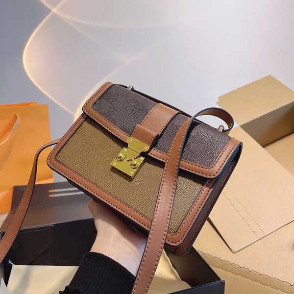 

women luxurys designers bags 2021new fashion all-match one-shoulder messenger small square bag