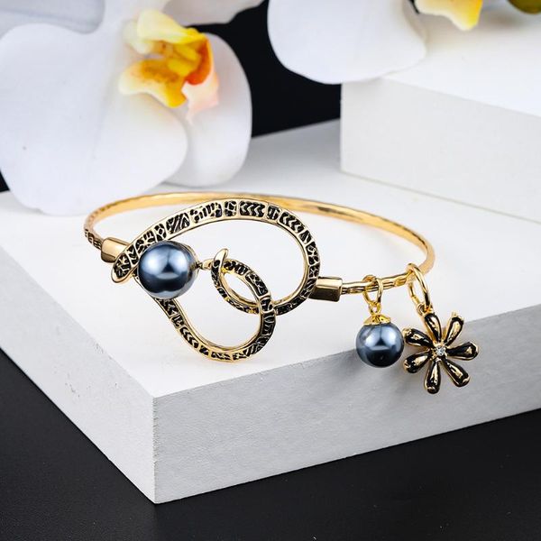 

bangle design hawaiian trendy fashion samoan jewelry polynesian heart flower leaves pearl bracelets bracelet for women party, Black