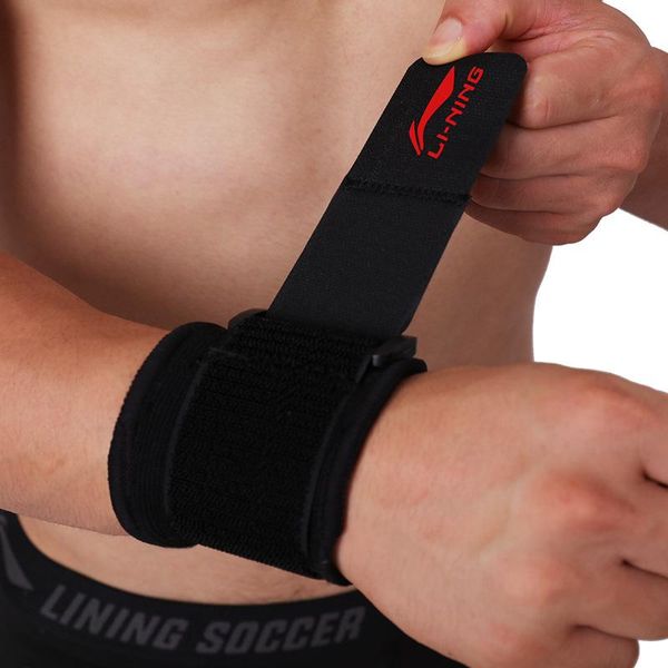 

sports pressure bandage badminton basketball wristband preventing sprain riding protection knitting 07mh195 wrist support, Black;red
