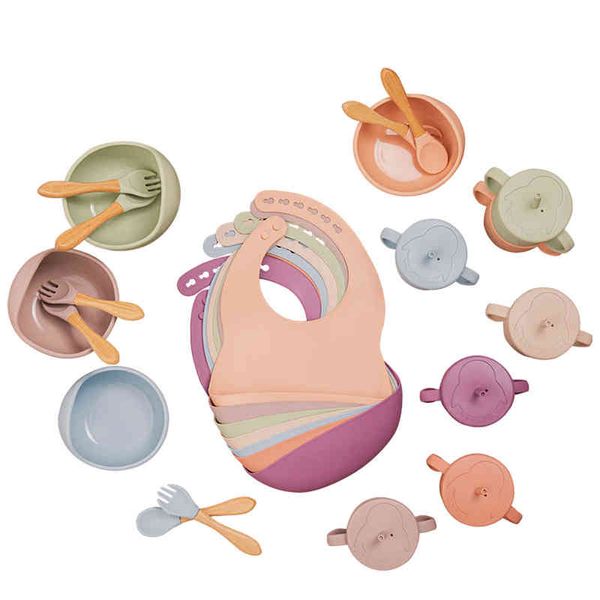 

5 pcs / set baby feedings tableware silicone bowl bib cup spoon fork non-slip bowl suction attachment food grade baby gift g1210